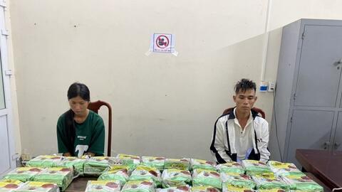 Bắt cặp vợ chồng trú tại Mường Lát (Thanh Hoá) vận chuyển 30kg ma túy