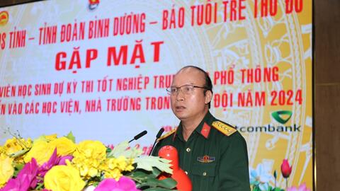 Động viên học sinh dự xét tuyển vào trường quân đội