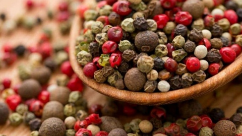 Giá tiêu xuất khẩu cán mốc 1.000 USD/tấn, tiêu Tây Nguyên còn tăng giá tiếp