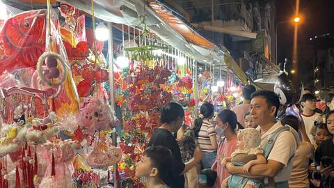 TP Hồ Chí Minh: Phố lồng đèn nhộn nhịp mùa Trung thu