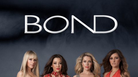 Bond mang đến những gì khi biểu diễn tại Hà Nội?