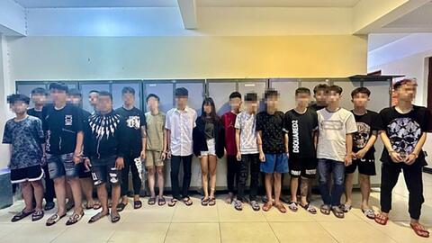 Làm rõ 36 “quái xế” mang hung khí gây rối trên các tuyến phố