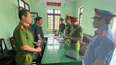 Nhân viên cửa hàng The Blues chiếm đoạt hơn 790 triệu đồng