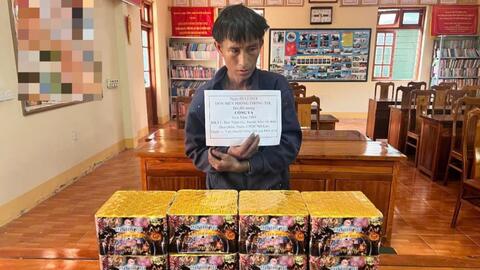 Quế Phong (Nghệ An): Bắt giữ đối tượng vận chuyển trái phép pháo hoa nổ