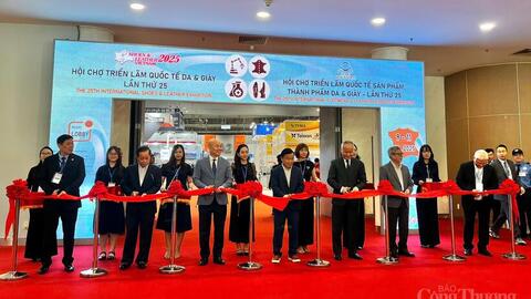 Shoes & Leather Vietnam 2025: Cú hích phục hồi và hội nhập ngành da giày
