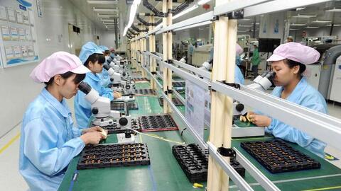 Công nghiệp, xuất nhập khẩu tiếp tục khởi sắc nửa đầu năm 2025