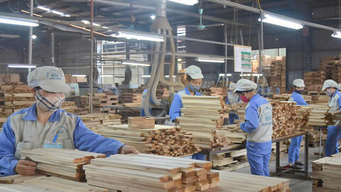 Hỗ trợ thông tin, 'đòn bẩy' giảm nghèo bền vững tại Tuyên Quang