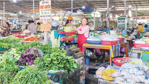 Nguồn cung tăng, giá nhiều loại rau củ quả "hạ nhiệt" 