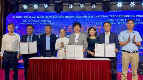 Đắk Lắk: Kim ngạch xuất nhập khẩu cán mốc hơn 3,6 tỷ USD.