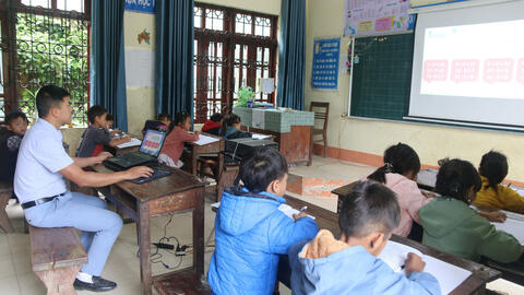 Chuyển đổi số ở vùng cao hướng tới học tập bình đẳng