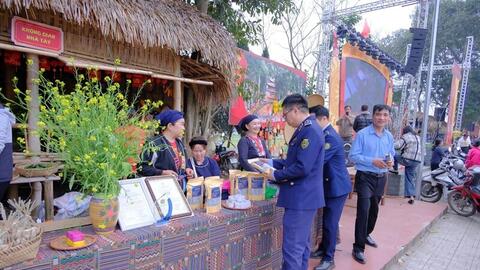 Đẩy mạnh kiểm soát thị trường, an toàn thực phẩm dịp lễ hội đầu xuân