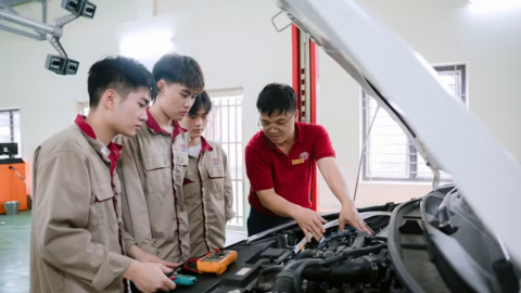 Trường nghề trong bối cảnh mới: Tuyển sinh gắn liền tuyển dụng