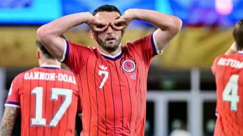 Scotland thắng trận World Cup đầu tiên sau 36 năm