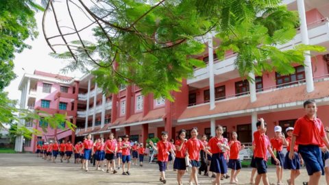 Cần nghiên cứu kỹ lưỡng, xem xét trong tổng thể sắp xếp và phát triển giáo dục