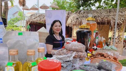 Quảng Ngãi: Gỡ điểm nghẽn để hộ kinh doanh chuyển đổi lên doanh nghiệp