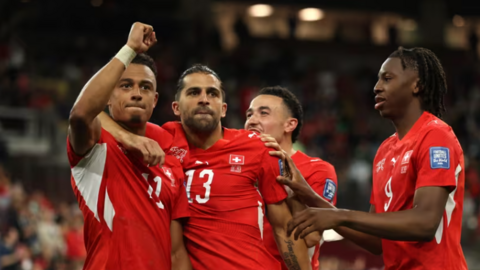 Đội tuyển Thụy Sĩ thắng thuyết phục Algeria, tiến vào vòng 16 đội World Cup 2026