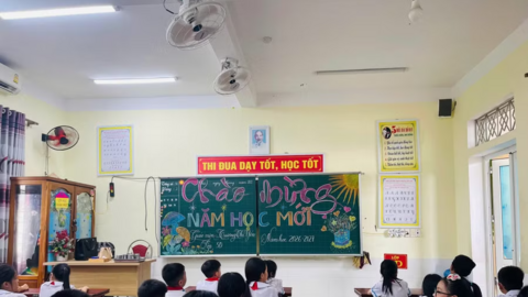 Hơn 300.000 học sinh Hà Tĩnh hân hoan trong ngày tựu trường