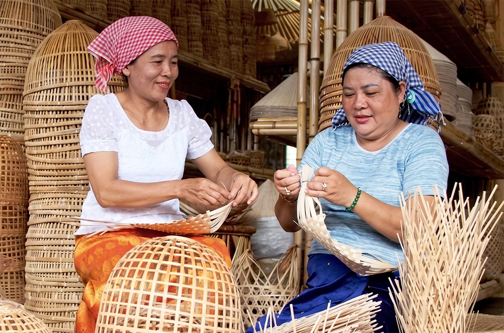 Hợp tác xã góp phần kiến tạo diện mạo nông thôn hiện đại 