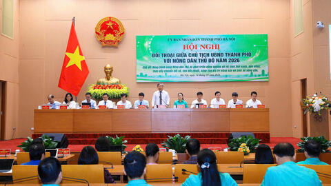 Hà Nội đối thoại với nông dân, tháo gỡ khó khăn về chuyển đổi sinh kế