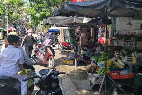 <a href="/nong-thon-moi" title="Nông thôn mới" rel="dofollow">Nông thôn mới</a>