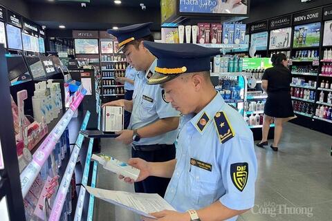 <a href="/tong-hop" title="Tổng hợp" rel="dofollow">Tổng hợp</a>