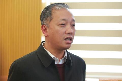 <a href="/xuat-khau" title="Xuất khẩu" rel="dofollow">Xuất khẩu</a>