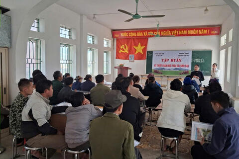 <a href="/nong-thon-moi" title="Nông thôn mới" rel="dofollow">Nông thôn mới</a>