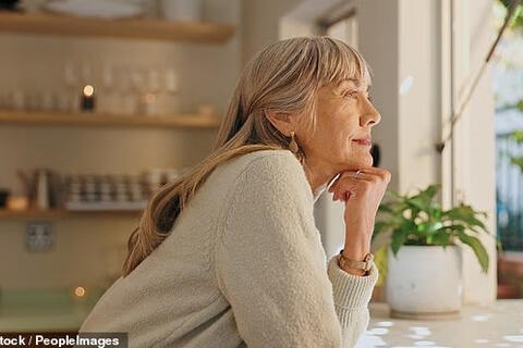 <a href="/tong-hop" title="Tổng hợp" rel="dofollow">Tổng hợp</a>