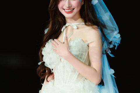 <a href="/tong-hop" title="Tổng hợp" rel="dofollow">Tổng hợp</a>