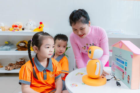 <a href="/chinh-sach" title="Chính sách" rel="dofollow">Chính sách</a>