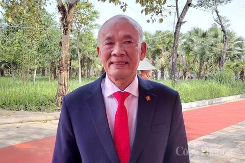 <a href="/nong-thon-moi" title="Nông thôn mới" rel="dofollow">Nông thôn mới</a>