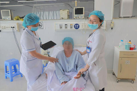 <a href="/tong-hop" title="Tổng hợp" rel="dofollow">Tổng hợp</a>