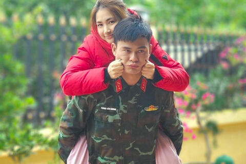 <a href="/tong-hop" title="Tổng hợp" rel="dofollow">Tổng hợp</a>