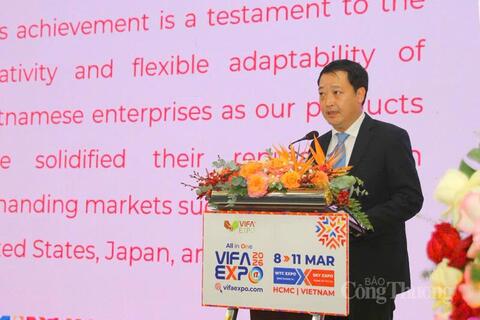 <a href="/xuat-khau" title="Xuất khẩu" rel="dofollow">Xuất khẩu</a>