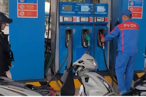 <a href="/tong-hop" title="Tổng hợp" rel="dofollow">Tổng hợp</a>