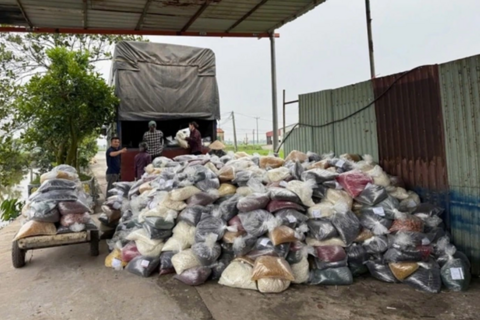 <a href="/tong-hop" title="Tổng hợp" rel="dofollow">Tổng hợp</a>