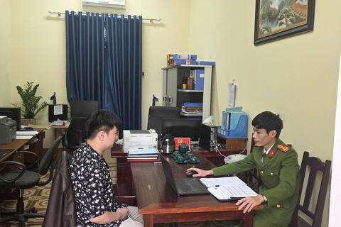 <a href="/tong-hop" title="Tổng hợp" rel="dofollow">Tổng hợp</a>