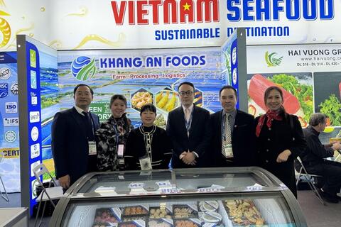 <a href="/xuat-khau" title="Xuất khẩu" rel="dofollow">Xuất khẩu</a>