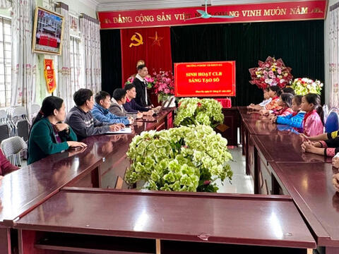 Phát huy hiệu quả từ câu lạc bộ số giúp giảm nghèo bền vững từ giáo dục số