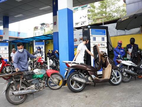 Bộ Công Thương: Cần sự đồng hành của doanh nghiệp và người dân giữ ổn định thị trường xăng dầu