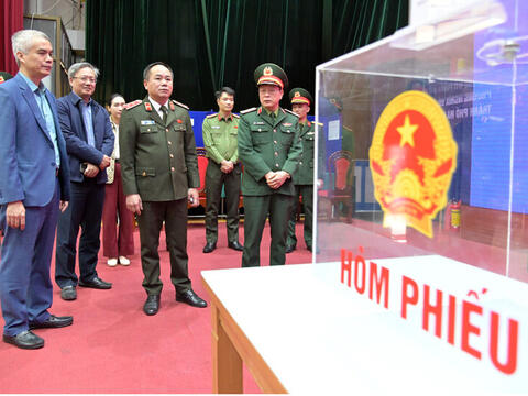 Công an Hà Nội bảo vệ tuyệt đối an ninh, an toàn bầu cử