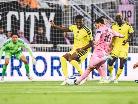 Messi đi vào lịch sử trong ngày buồn của Inter Miami