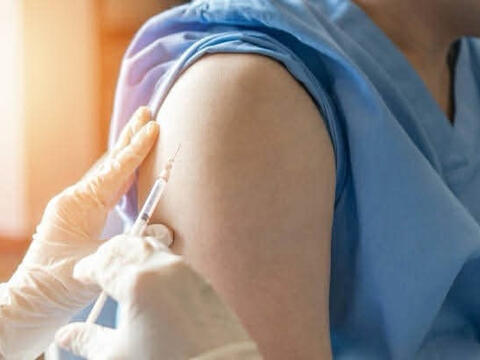 Viêm màng não B: Bệnh lây lan thế nào, khi nào cần đi bác sĩ?