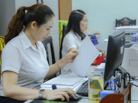 Hoàn thiện chính sách, chế độ với người hoạt động không chuyên trách cấp xã