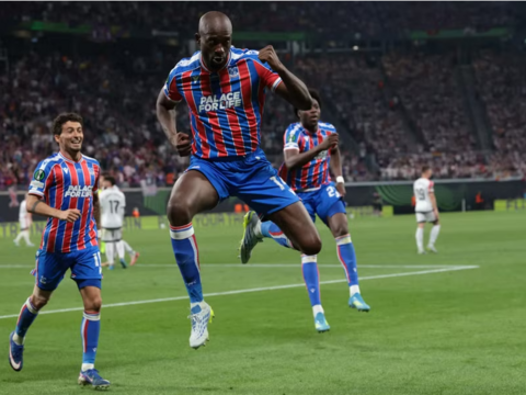 Crystal Palace mở hội sau chức vô địch châu Âu lịch sử