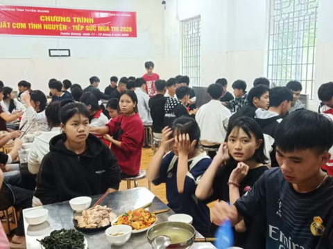Sĩ tử vùng cao được tiếp sức bằng những hoạt động ý nghĩa