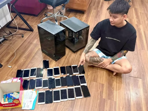 Triệt phá đường dây mua bán trái phép thông tin của học sinh