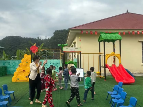 Mô hình trường học quy mô lớn đáp ứng yêu cầu đổi mới quản trị