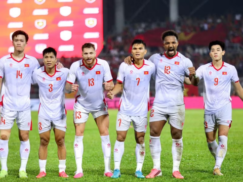 Tuyển Việt Nam nhận thưởng lớn sau trận thắng Malaysia