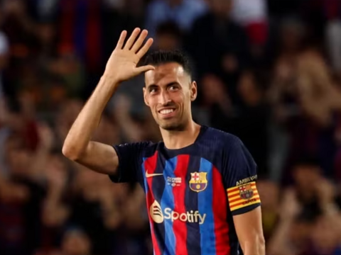 Sergio Busquets tái xuất bất ngờ ở Barca